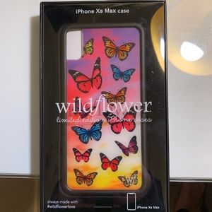 Antonio Garza x Wildflower XS Max Case